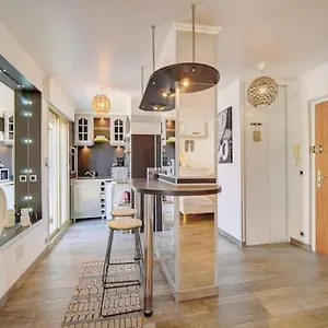 Appartamento Beautiful 28m2 With Balcony, Cannes